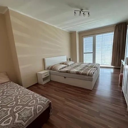 Zmeko Centrum Piešťany Appartamento