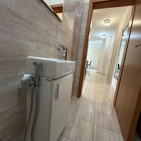 Zmeko Centrum Piešťany Appartamento