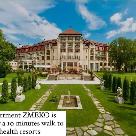 Zmeko Centrum Пьештяни